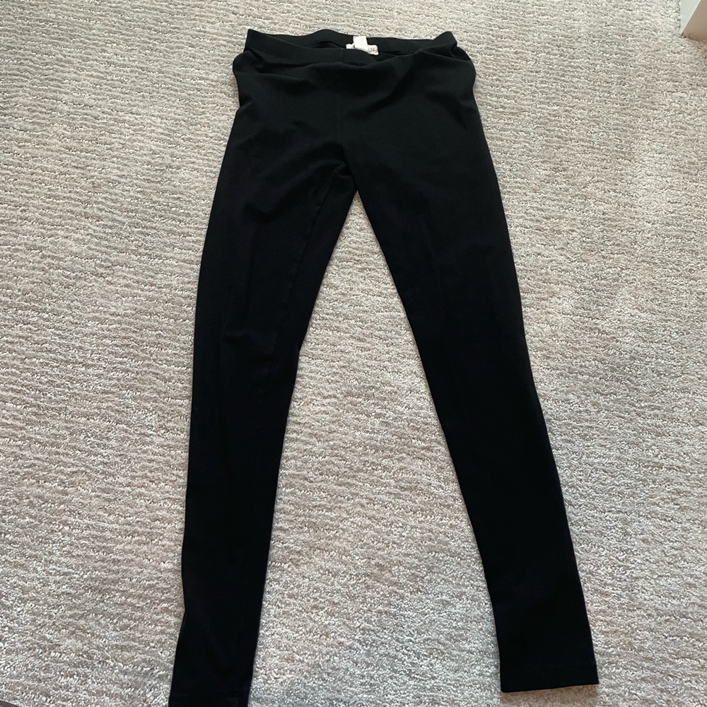 Forever 21 black leggings